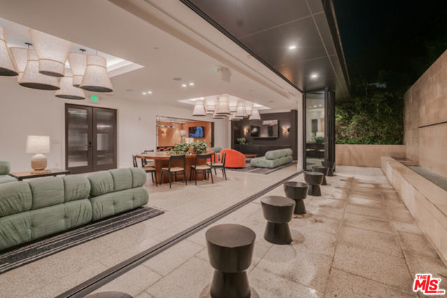 10777 WILSHIRE Boulevard, Los Angeles CA: https://media.crmls.org/mediaz/a9667fb9-795e-41d1-ad62-142f4ad1bd70.jpg