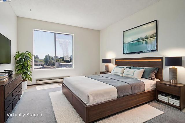 398 Parrott St, San Leandro CA: https://media.crmls.org/mediaz/a9668063-78f7-4a9d-918c-52dcb1c3e055.jpg