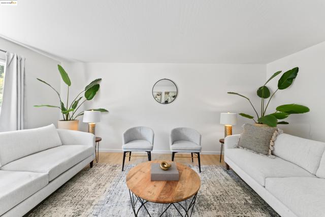 2305 Marlin Court, Pinole CA: https://media.crmls.org/mediaz/a966a10c-956b-4f2d-9c2b-b6945289d462.jpg