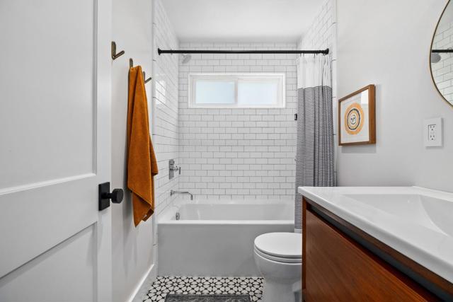 5090 Chiquita Way, Soquel CA: https://media.crmls.org/mediaz/a966d044-4d5f-4ed3-9261-f64592ff38ce.jpg