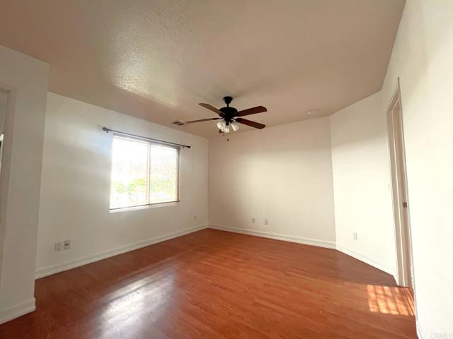 Detail Gallery Image 12 of 35 For 1446 Westmore Pl, Oceanside,  CA 92056 - 4 Beds | 3/1 Baths