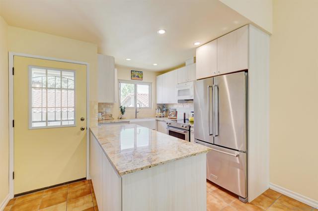 1982 Fairlee, Encinitas CA: https://media.crmls.org/mediaz/a967d947-ede3-4b03-94c1-5181a9fd5d95.jpg
