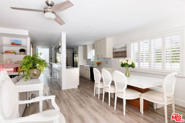 3739 Barry Avenue, Los Angeles CA: https://media.crmls.org/mediaz/a9683704-3f95-4c45-a1e0-bcc37ff04507.jpg