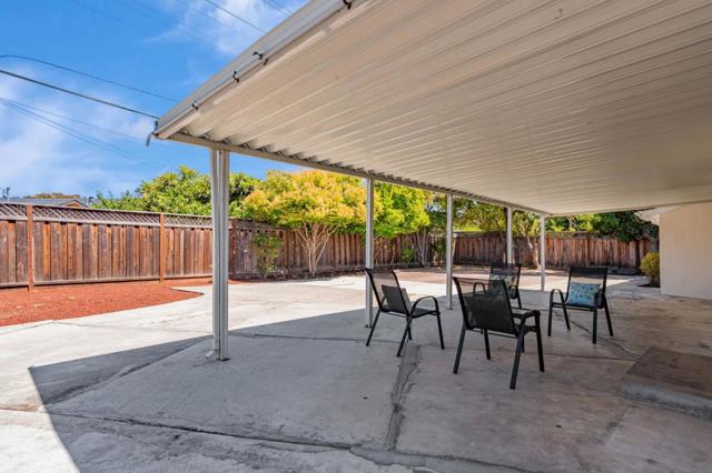 1574 S Mary Avenue, Sunnyvale CA: https://media.crmls.org/mediaz/a968567a-8c91-4656-bf65-8e213b970bee.jpg