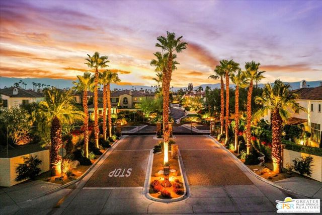 366 Terra Vita, Palm Springs CA: https://media.crmls.org/mediaz/a96858b0-9e0a-473b-9e48-5bfc9b68ac05.jpg