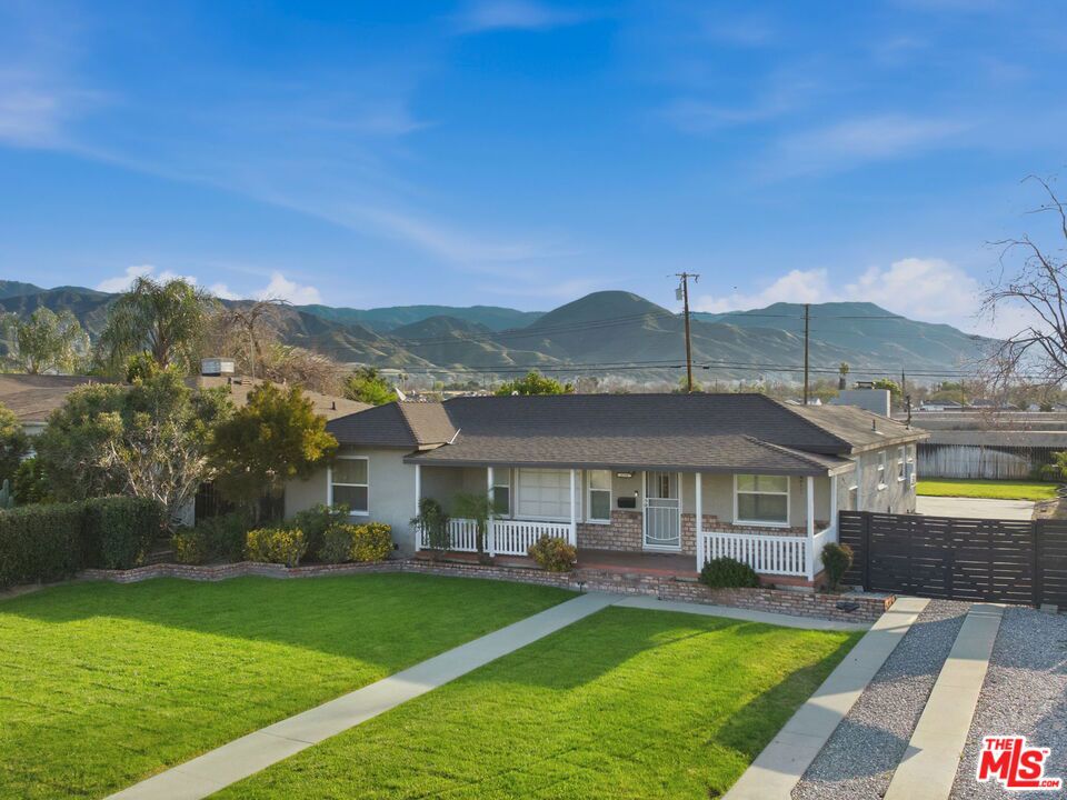 2755 San Gabriel Street