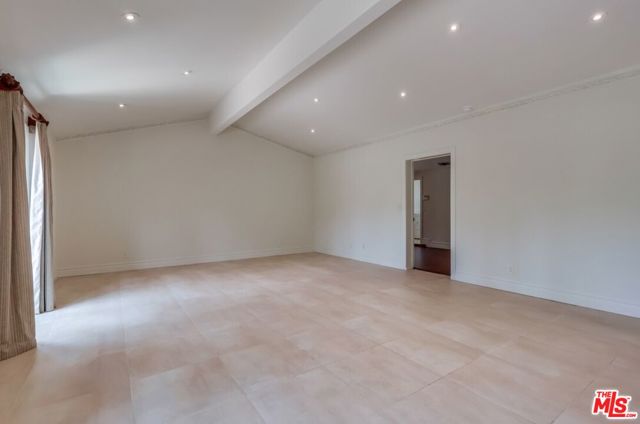 114 S Layton Drive, Los Angeles CA: https://media.crmls.org/mediaz/a968996a-7791-48e9-a8f7-bf9f215a2eda.jpg