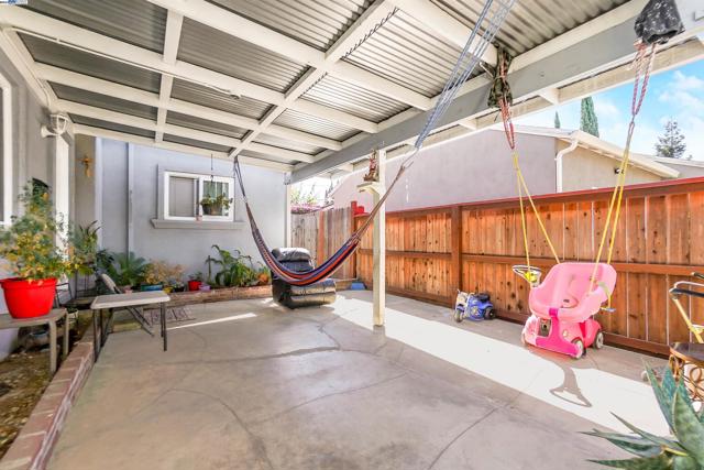 Image 4 of 23 For 2946 Christina Ave