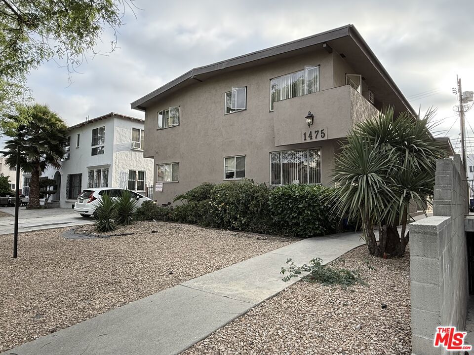 1475 S Wooster Street #3