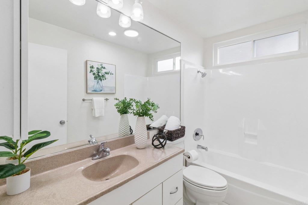 1209 Hueneme Street - photo 12