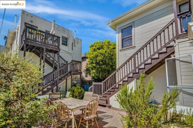 1827 Berkeley Way, Berkeley CA: https://media.crmls.org/mediaz/a96a413a-0406-40c2-b67b-8ca2bf294def.jpg
