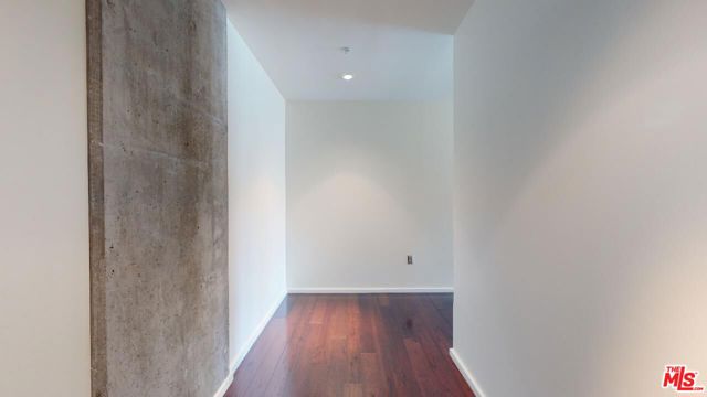 1155 S Grand Avenue, Los Angeles CA: https://media.crmls.org/mediaz/a96b27b0-6997-4ba2-9e5a-fc415c9f5789.jpg
