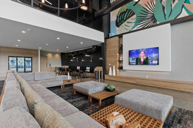 8177 Rose Quartz Circle, San Diego CA: https://media.crmls.org/mediaz/a96e0a03-5335-48af-a32d-27b129c0e605.jpg