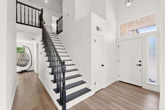 6431 Canyon Creek Way, Elk Grove CA: https://media.crmls.org/mediaz/a970fb17-a84d-4564-9fa7-f53222f3aee1.jpg