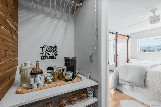 1623 Glorietta Blvd, Coronado CA: https://media.crmls.org/mediaz/a971f5ca-ba60-4aa9-a40f-c073ff35955c.jpg
