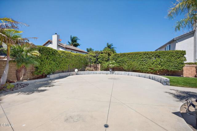 115 Cleveland Court, Ventura CA: https://media.crmls.org/mediaz/a97241fd-e6f1-42b0-83ba-dfcac646576f.jpg