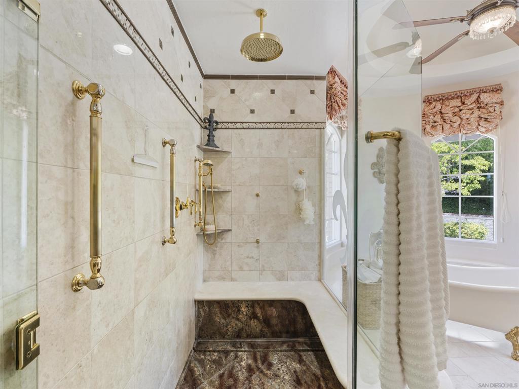 MLS #250032039SD image #21