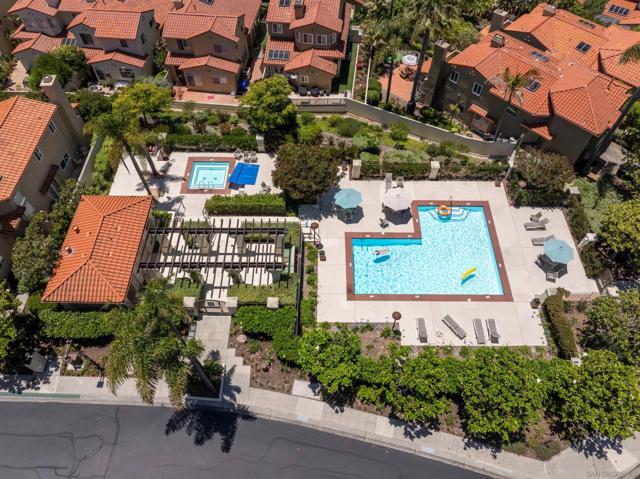 1466 Caminito Solidago, La Jolla CA: https://media.crmls.org/mediaz/a973f8be-f664-4f13-a2ee-63f4fc17afb1.jpg