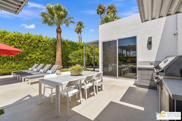 1449 N Via Miraleste, Palm Springs CA: https://media.crmls.org/mediaz/a974e1d0-8e2c-4bfb-a04e-c2298bd0e7c3.jpg