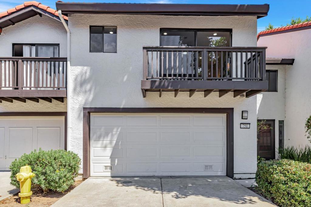 751 Williamsburg Way