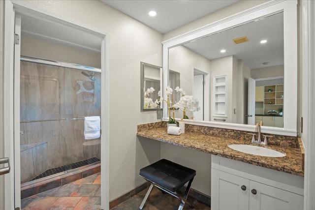 272 McDonnel Road, Alameda CA: https://media.crmls.org/mediaz/a9754eac-bfe2-40d3-a833-1a0818c4f246.jpg