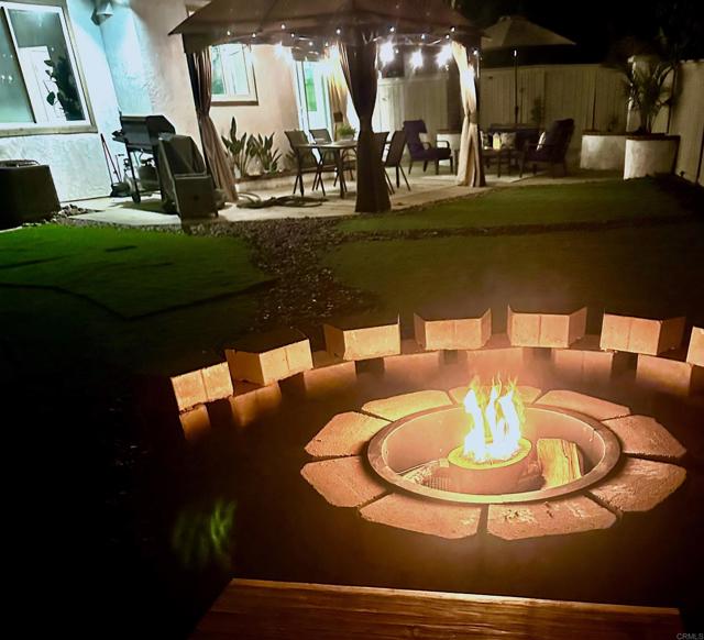 2490 Bear Rock Gln, Escondido CA: https://media.crmls.org/mediaz/a9755e07-063a-412b-83bf-0d8a984670dd.jpg
