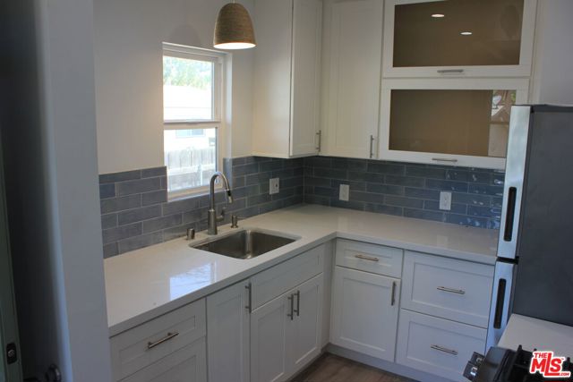 1917 Colonia Place, Camarillo CA: https://media.crmls.org/mediaz/a9758cd9-cb72-4763-93da-8d1cfb7f3a29.jpg