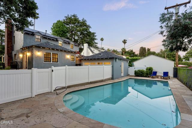 1236 New York Drive, Altadena CA: https://media.crmls.org/mediaz/a97760fa-6c02-4607-8145-c1f7c0a5be49.jpg