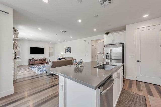 232 Via Encanto, San Ramon CA: https://media.crmls.org/mediaz/a9779ef6-5747-4b87-b356-083d8b295464.jpg