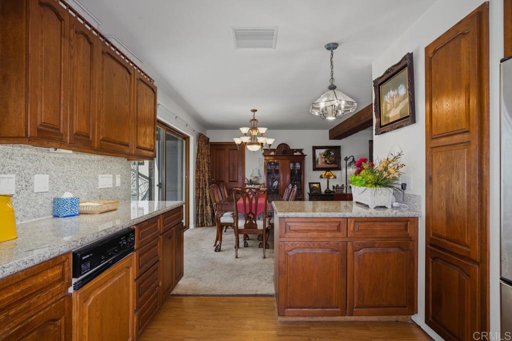 2875 Qualtrough Street - photo 6