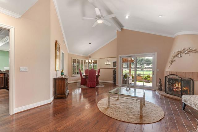 17788 Caminito Balata, San Diego CA: https://media.crmls.org/mediaz/a978bed4-c9d0-456f-8cee-00b0101f980f.jpg