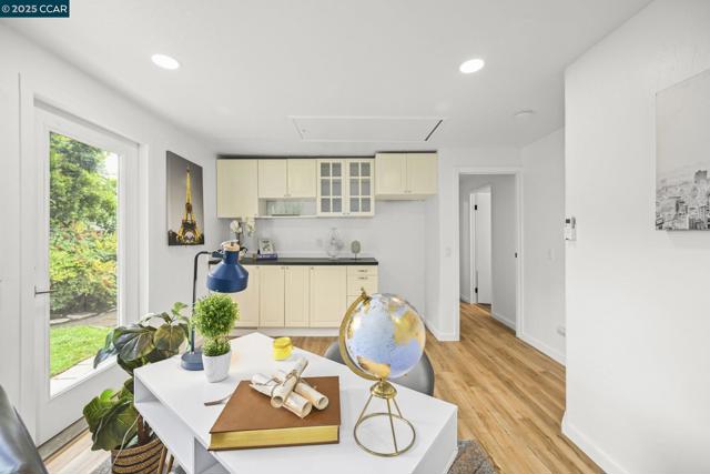 3231 Quandt Rd, Lafayette CA: https://media.crmls.org/mediaz/a979559f-8a8c-4d78-a49b-8483be284679.jpg
