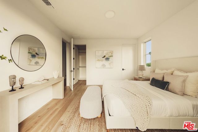 2114 Pier Avenue, Santa Monica CA: https://media.crmls.org/mediaz/a97a2226-3fed-4fe7-baa4-4fc290c3cf49.jpg
