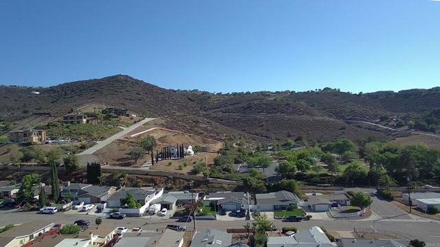 11007 Larkridge Street, Santee CA: https://media.crmls.org/mediaz/a97b1f70-de32-44f2-90e7-11486dfb1805.jpg