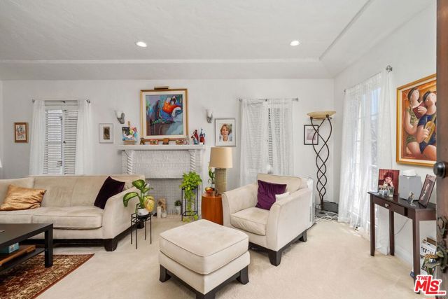 347 N Curson Avenue, Los Angeles CA: https://media.crmls.org/mediaz/a97bf063-4a09-40d2-8095-ade706566693.jpg