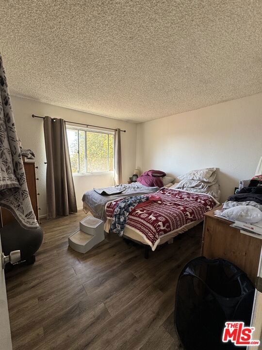1724 Broadway Street, Oceanside CA: https://media.crmls.org/mediaz/a97d36c8-82f0-49be-b264-aa5a78602640.jpg
