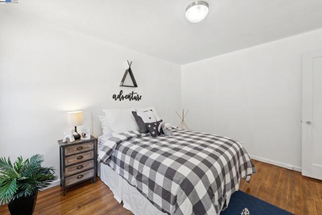 14886 Wake Ave, San Leandro CA: https://media.crmls.org/mediaz/a97d5262-e14d-48e1-99ad-b6fa7412192f.jpg