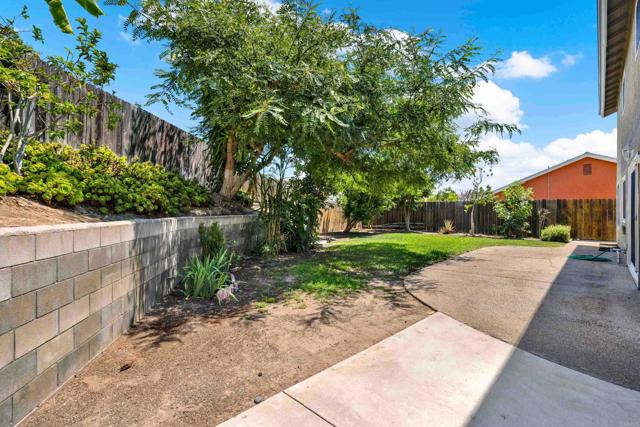 8329 Ildica Street, Spring Valley CA: https://media.crmls.org/mediaz/a97d7ddd-5090-4759-aba8-fef725a596e7.jpg