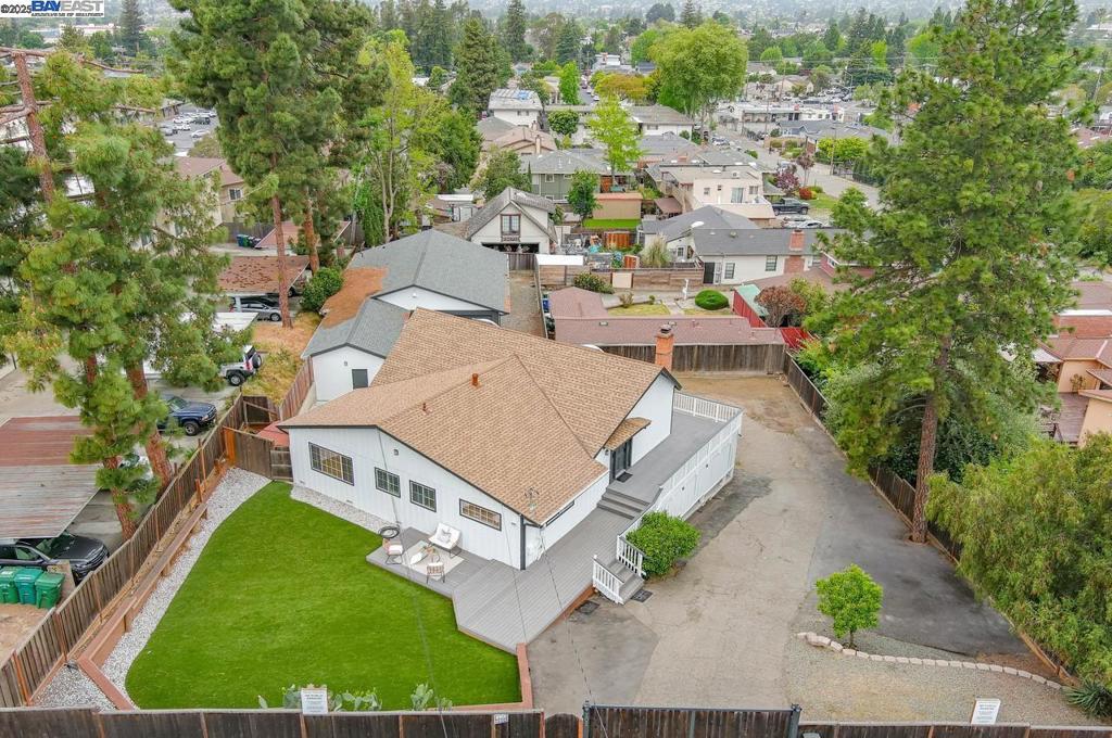 2020 Hill Ave