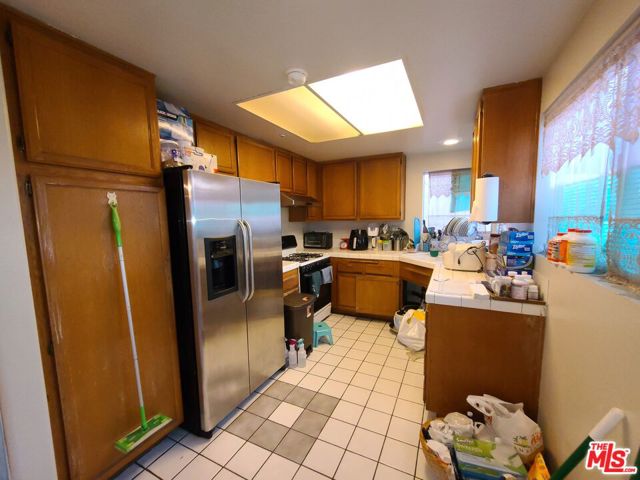 14300 Terra Bella Street, 100 photo 7