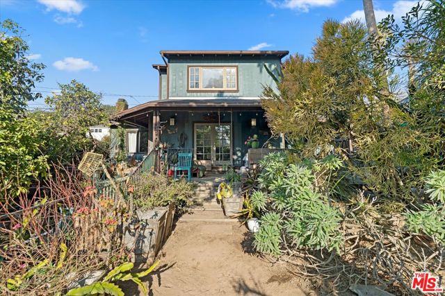 2201 Dewey Street, Santa Monica, California 90405, 3 Bedrooms Bedrooms, ,3 BathroomsBathrooms,Single Family Residence,For Sale,Dewey,25497927