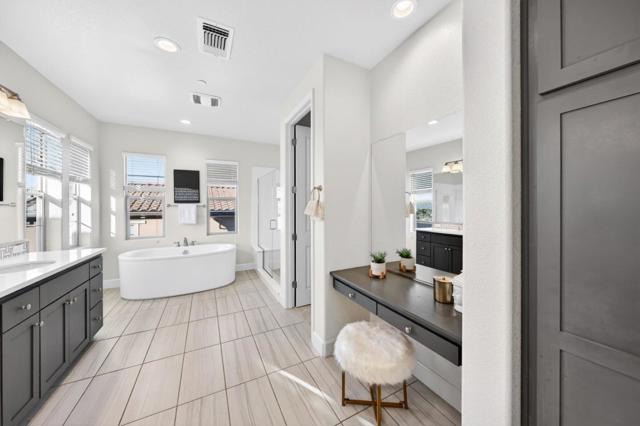 1414 Cottlestone Court, San Jose CA: https://media.crmls.org/mediaz/a97e6529-2b03-4577-b89c-97118cef4e52.jpg