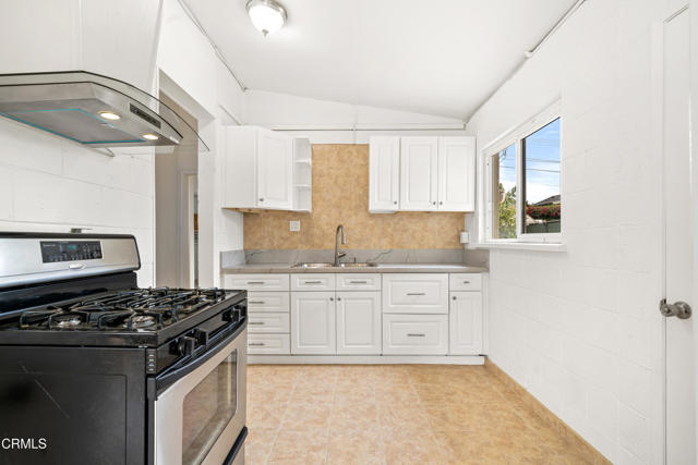 Detail Gallery Image 6 of 25 For 10357 Bonita Ave, Riverside,  CA 92505 - 3 Beds | 2 Baths