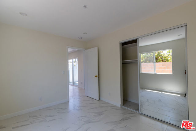 5123 W 130th Street, Hawthorne CA: https://media.crmls.org/mediaz/a97e9e33-a3c0-4620-8326-7880c5f21294.jpg