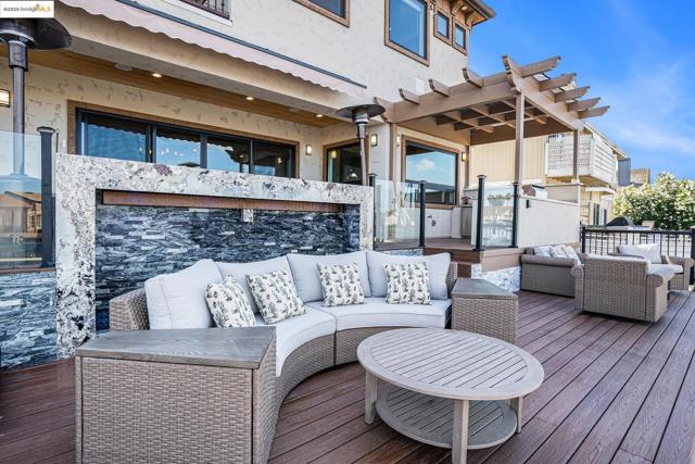 2012 Windward Pt, Discovery Bay CA: https://media.crmls.org/mediaz/a97eba2f-a14a-450b-8a00-cae6c24a331c.jpg