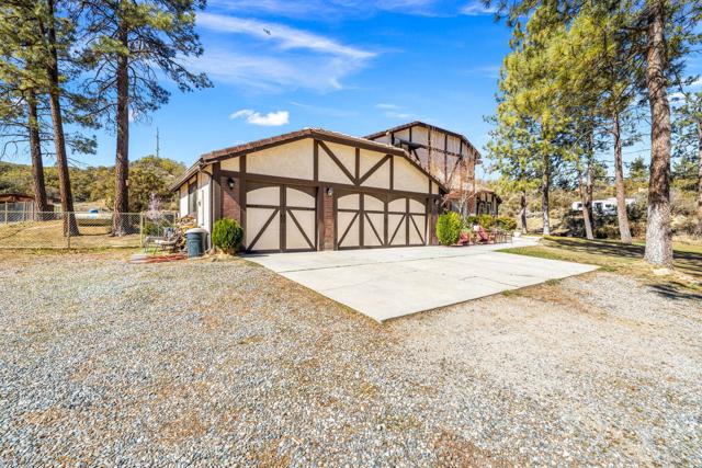 59371 Devils Ladder Road, Mountain Center CA: https://media.crmls.org/mediaz/a97ecb80-5031-4800-bfff-674be73d775b.jpg