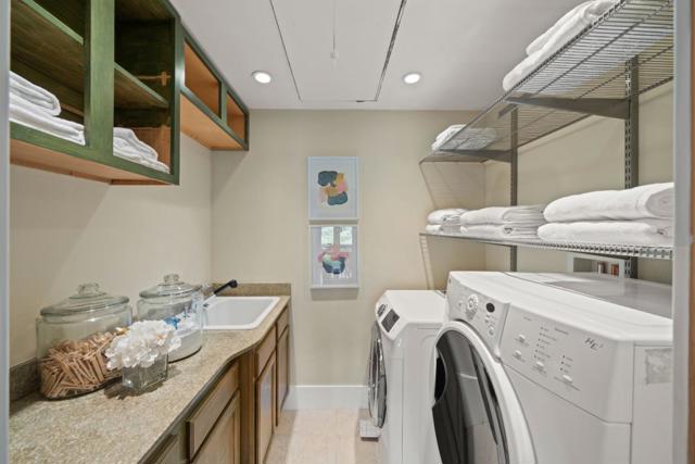 1353 Edgewood Road, Redwood City CA: https://media.crmls.org/mediaz/a97fb06b-0ef3-40b4-9b37-15f2b55e1c78.jpg