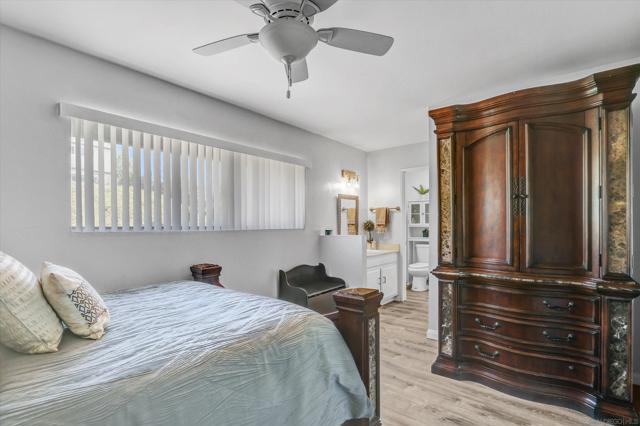 8723 Ildica St, Spring Valley CA: https://media.crmls.org/mediaz/a97ffbb8-2801-4aa3-b387-b492e88c8560.jpg
