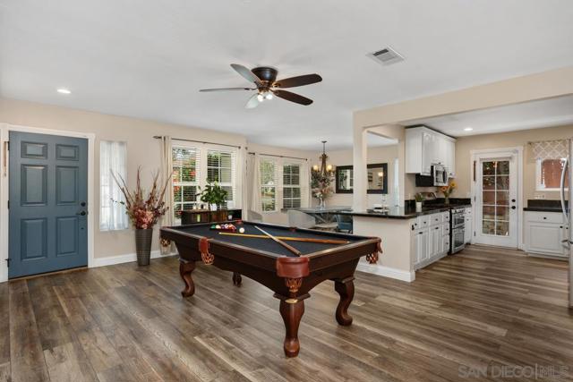 14643 Evening Star Dr, Poway CA: https://media.crmls.org/mediaz/a9806964-92e8-4e07-868a-bff727d65fc7.jpg