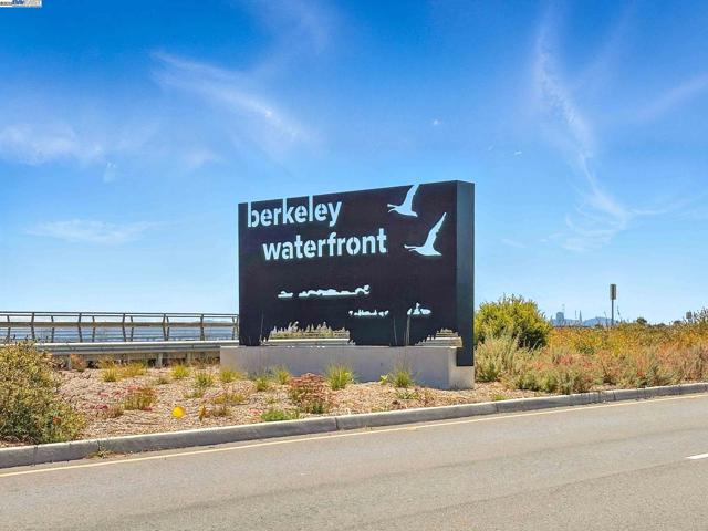 2238 7Th, Berkeley CA: https://media.crmls.org/mediaz/a980a2f8-0b05-40e1-b29f-12fb46effd54.jpg